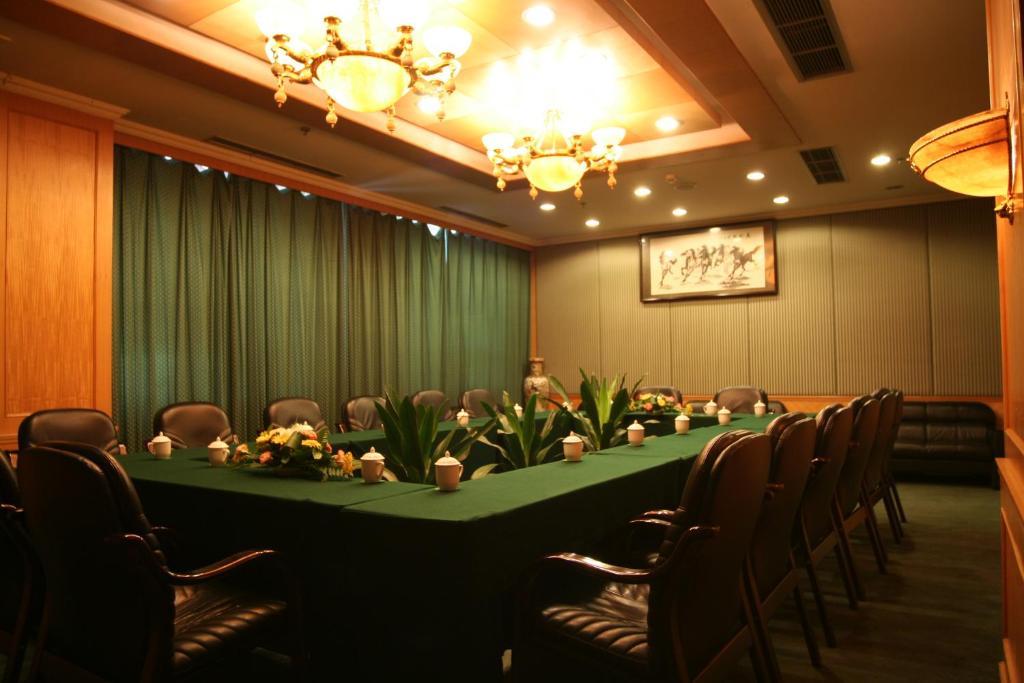 Chengdu Jiulong Hotel Εξωτερικό φωτογραφία