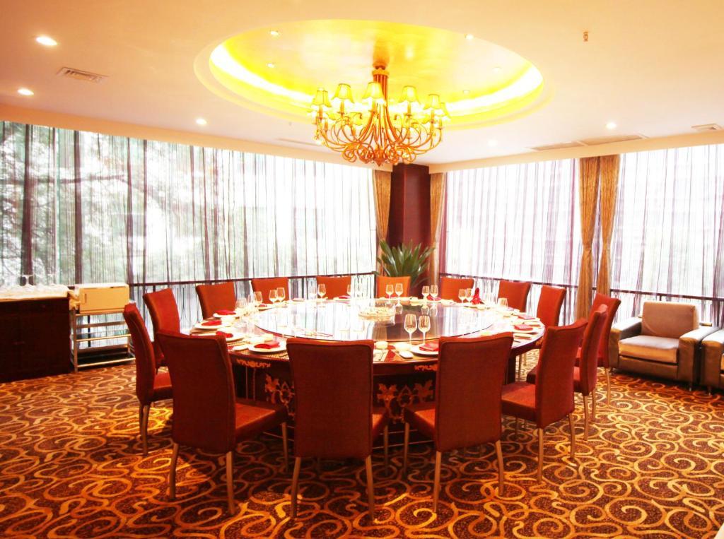 Chengdu Jiulong Hotel Εξωτερικό φωτογραφία