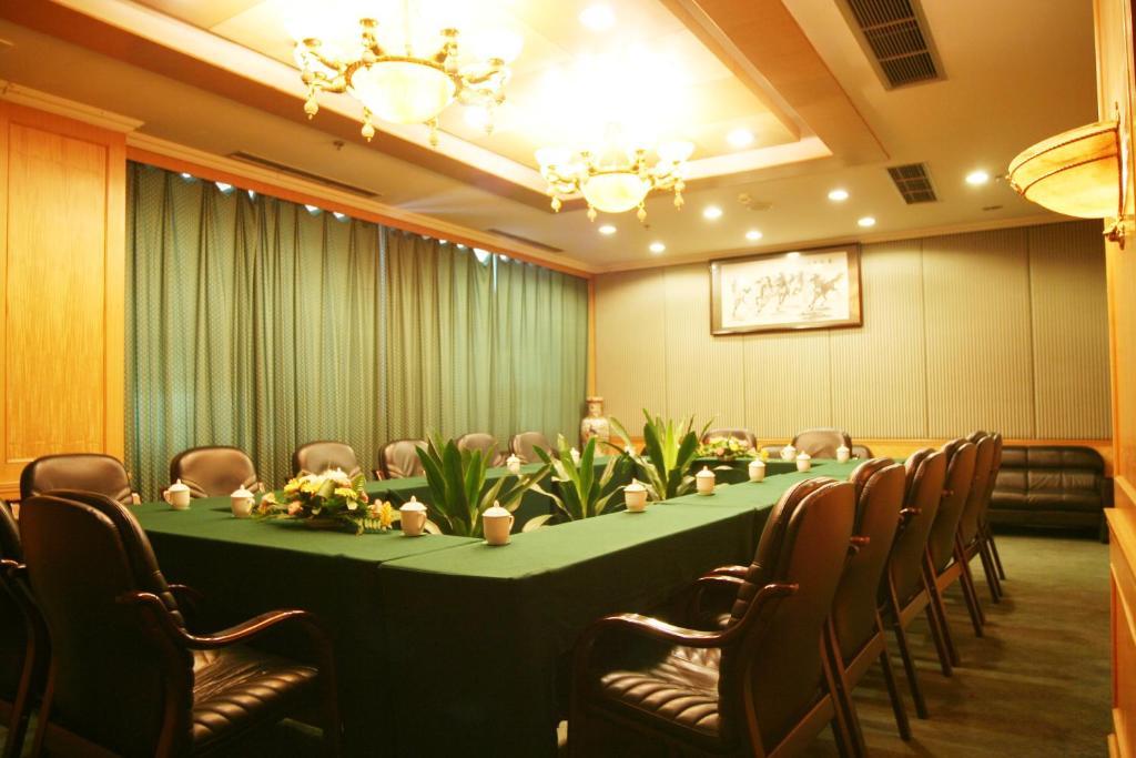 Chengdu Jiulong Hotel Εξωτερικό φωτογραφία